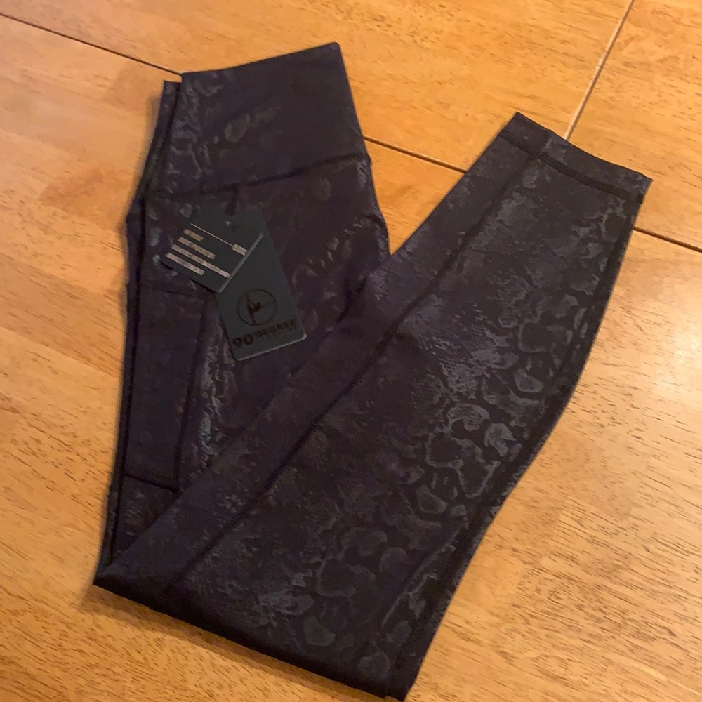 90Degree by Reflex Lux Hi Rise Elastic Free Waistband Ankle Length size L